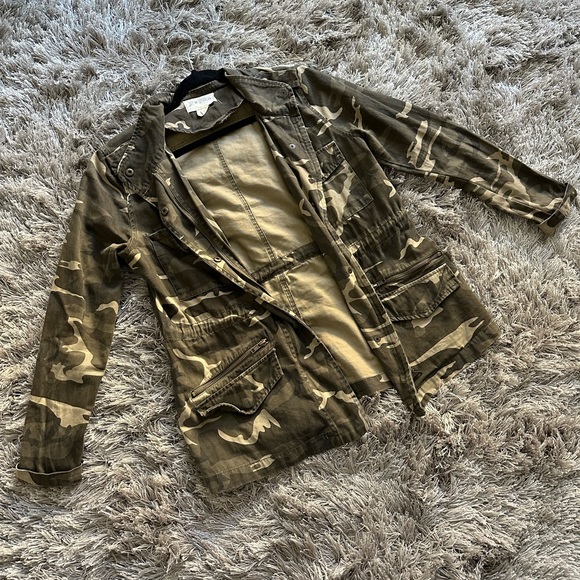 Camouflage jacket - Picture 1 of 9